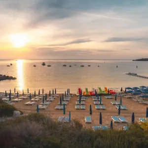 ** Hotel apartamentowy Konnos Bay Gardens Cypr