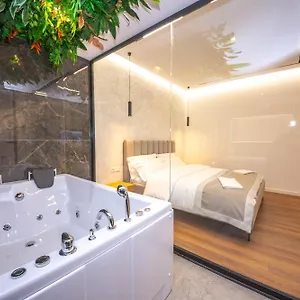 **** Hotel Riviera Albania